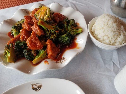 vegetarian General TSO Chicken(seitan)...Love!