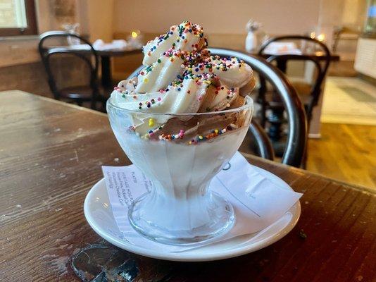 Organic soft serve ice cream