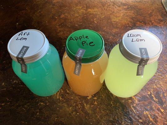 Arctic lemonade, Apple pie and Laura's lemonade large jars.