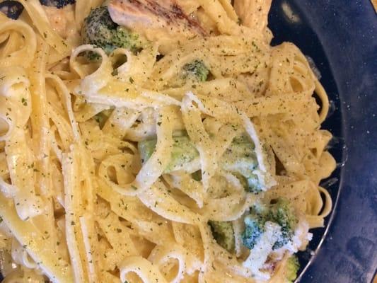 Broccoli and chicken fettuccine Alfredo