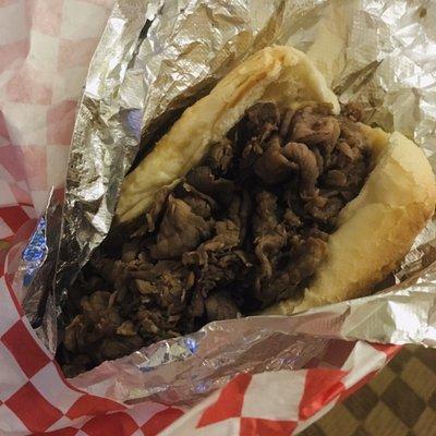 Italian beef - nice peppery flavor, comes with the sauce separately.