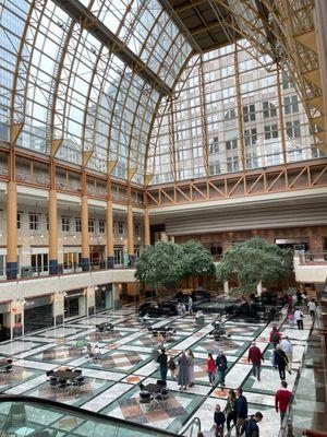 Lobby/atrium