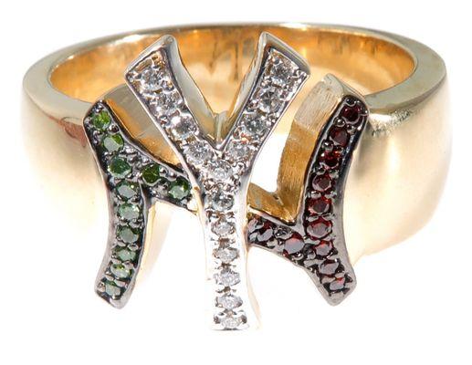 Original sports design ring in gold and 2 tones diamonds