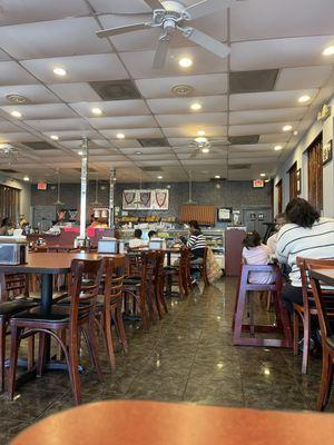 Restaurant dine in area