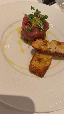 Tuna tartar