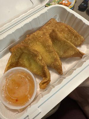 Crab Rangoon ($7.95)