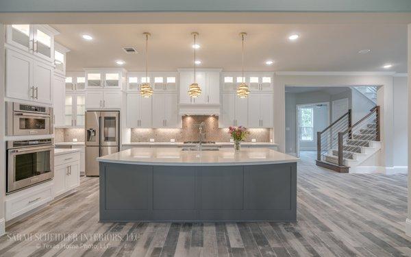 CUSTOM HOME DESIGN - WHITE AND GREY OPEN-CONCEPT KITCHEN