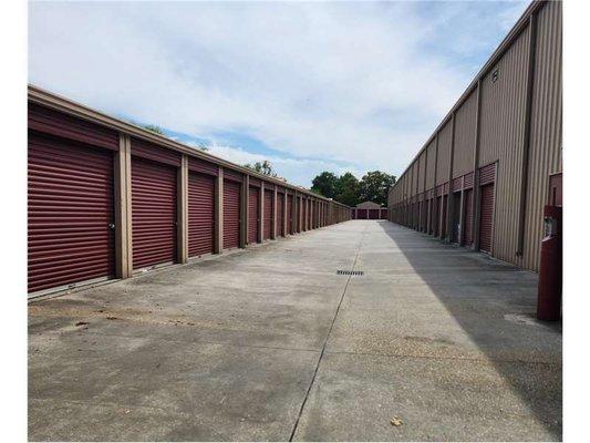 Exterior Units - Extra Space Storage at 2201 W Napoleon Ave, Kenner, LA 70062