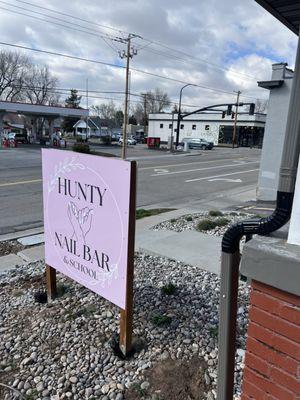 Hunty nail bar sign in Sugarhouse salt lake city