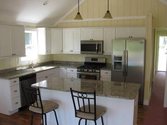 Beautiful Cottage Kitchen with Large central island.