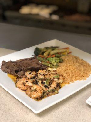 Plato Pariente- House Specialty Shrimp , Arrachera Steak, rice and beans