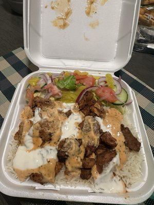 Chicken plate with tzatziki, chipotle mayo, & side salad