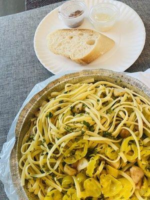 Pasta with Garlic, Oil and Hot Peppers