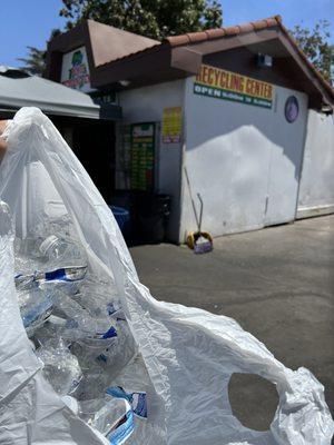 7.6.33 50 exact count water bottles to recycle