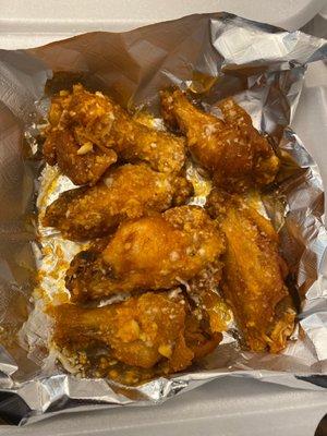 Hot Garlic Parmesan Wings