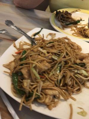 Chicken Lo Mein was disappointing