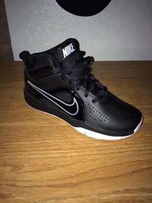 Nike Team Hustle black n grey boys