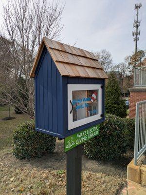 Wake Electric Giving Library, 100 S Franklin St, Wake Forest