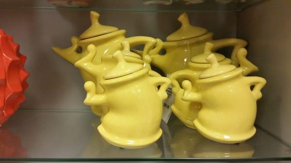 So cute teapots!