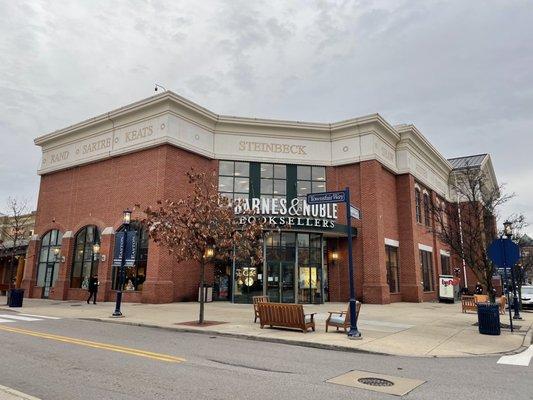 Barnes & Noble Booksellers