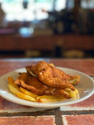 Kids chicken tends & fries