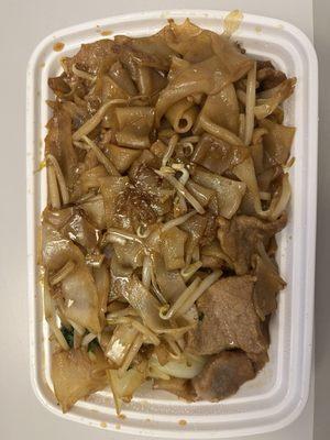 Beef chow fun