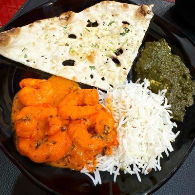 Garlic Naan, shrimp tikka masala, Saag Paneer