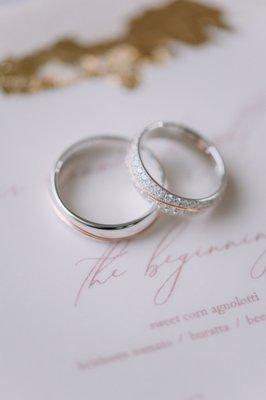 Diamond details make wedding bands pop!