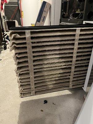 Dirty air filter.