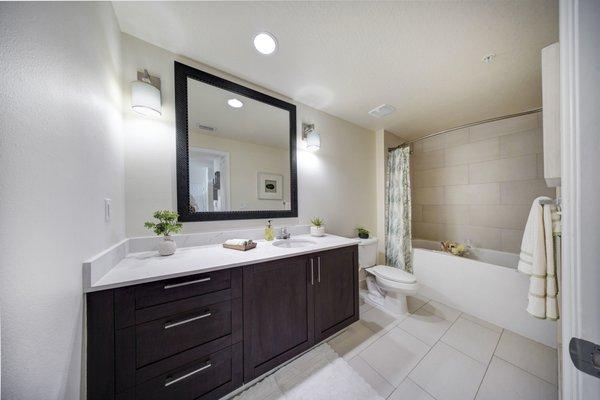 Solle Davie Model Unit Bathroom