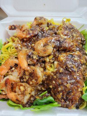 Shrimp & calamari steak combo (spicy garlic sauce)