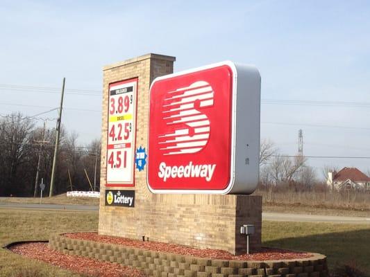 Signage & gas prices.