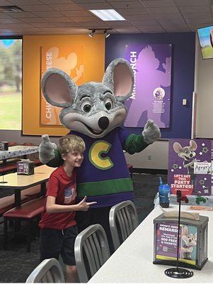 Chuck E Cheese's