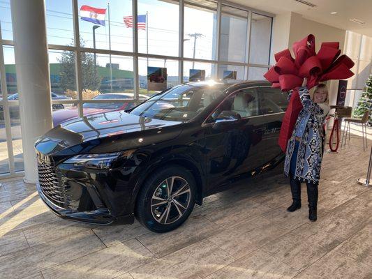 Loving my new LexusRX350h! Thanks Aaron and Springfield Lexus!