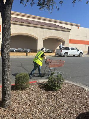 Sharolynn who has been working for Casa Grande HomeDepot for 22 Years, is working Curbside Service and doing an Excellent Job