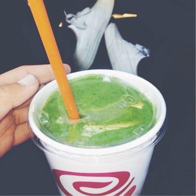 Apple n' greens smoothie