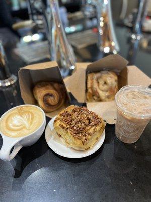 The cinnamon roll & sticky bun was mouthwatering.