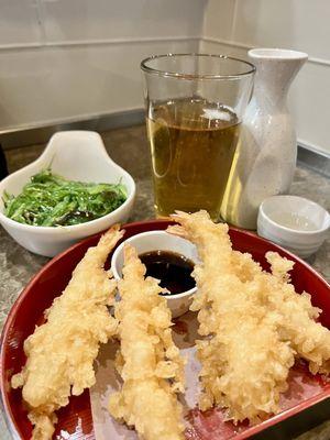 Happy Hour is sooo needed after a crazy week.  Hot sake with a Sapporo chaser, and some wakame salad and shrimp tempura for beer snacks