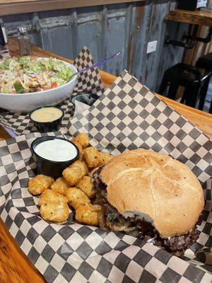 Mushroom Swiss Smash Burger ...... Nam nam nam