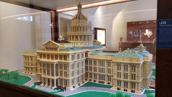 Texas Capitol Visitors Center in leggo form... a closer look!