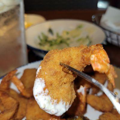 Shrimp dipped in tartar