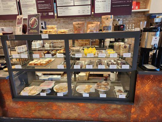 full bakery display