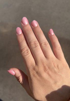 Shimmery pink gel manicure