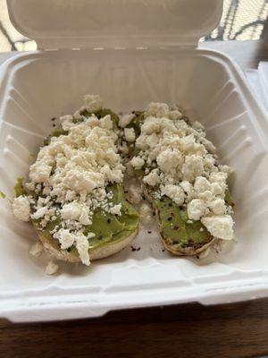 Avocado toastie with red pepper flakes and feta