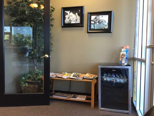 Free water and magazines in waiting area