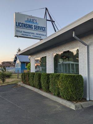 Julie's Licensing Service