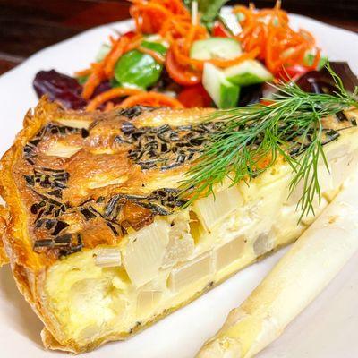 White asparagus quiche