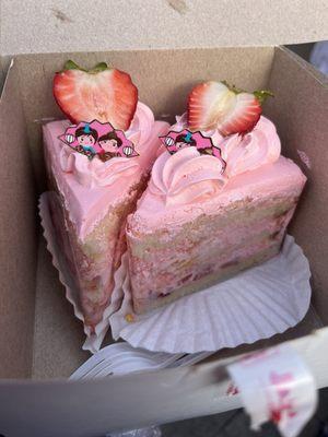 Strawberry fruit cake