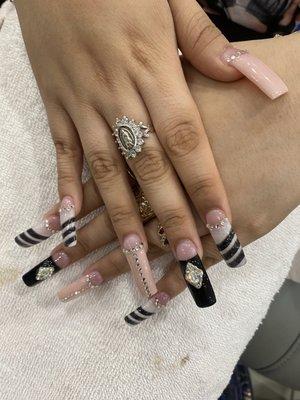 Nails design