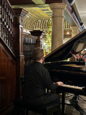 Pianist on the mezzanine